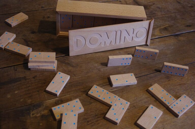 Domino 1